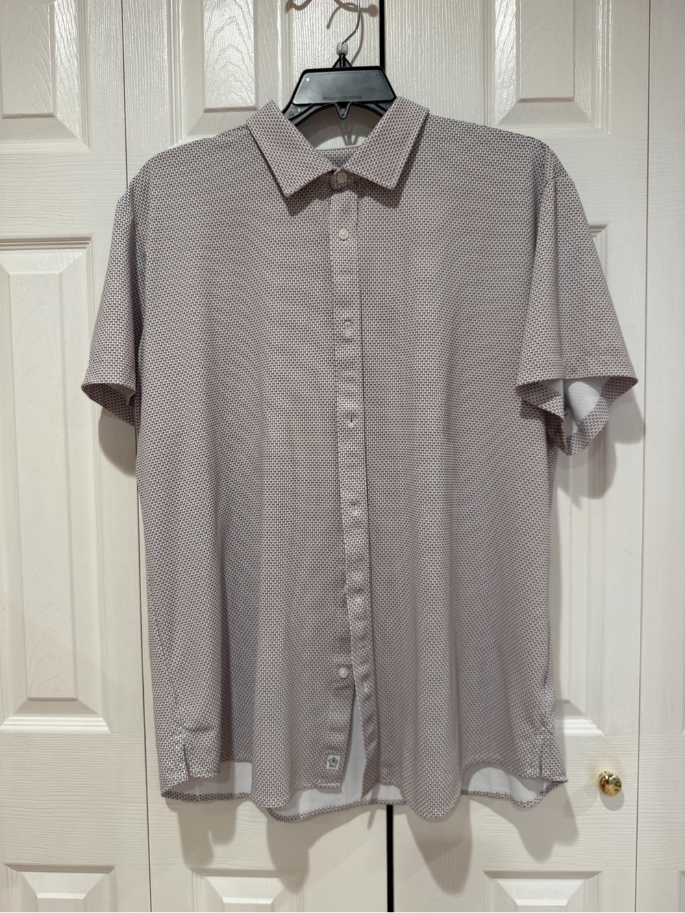 Kenneth Cole Short-Sleeve Button-Down Shirt in Light Taupe Micro Dot